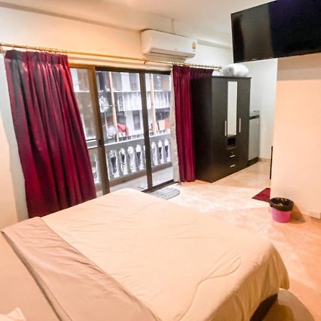 Retox Game On Hotel Pattaya Exterior photo