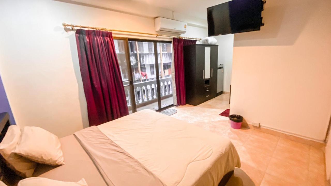 Retox Game On Hotel Pattaya Exterior photo