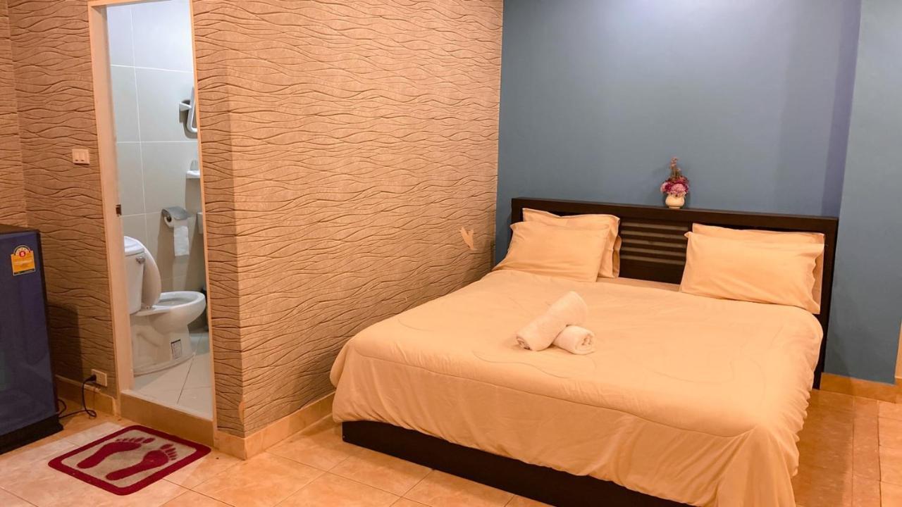 Retox Game On Hotel Pattaya Exterior photo