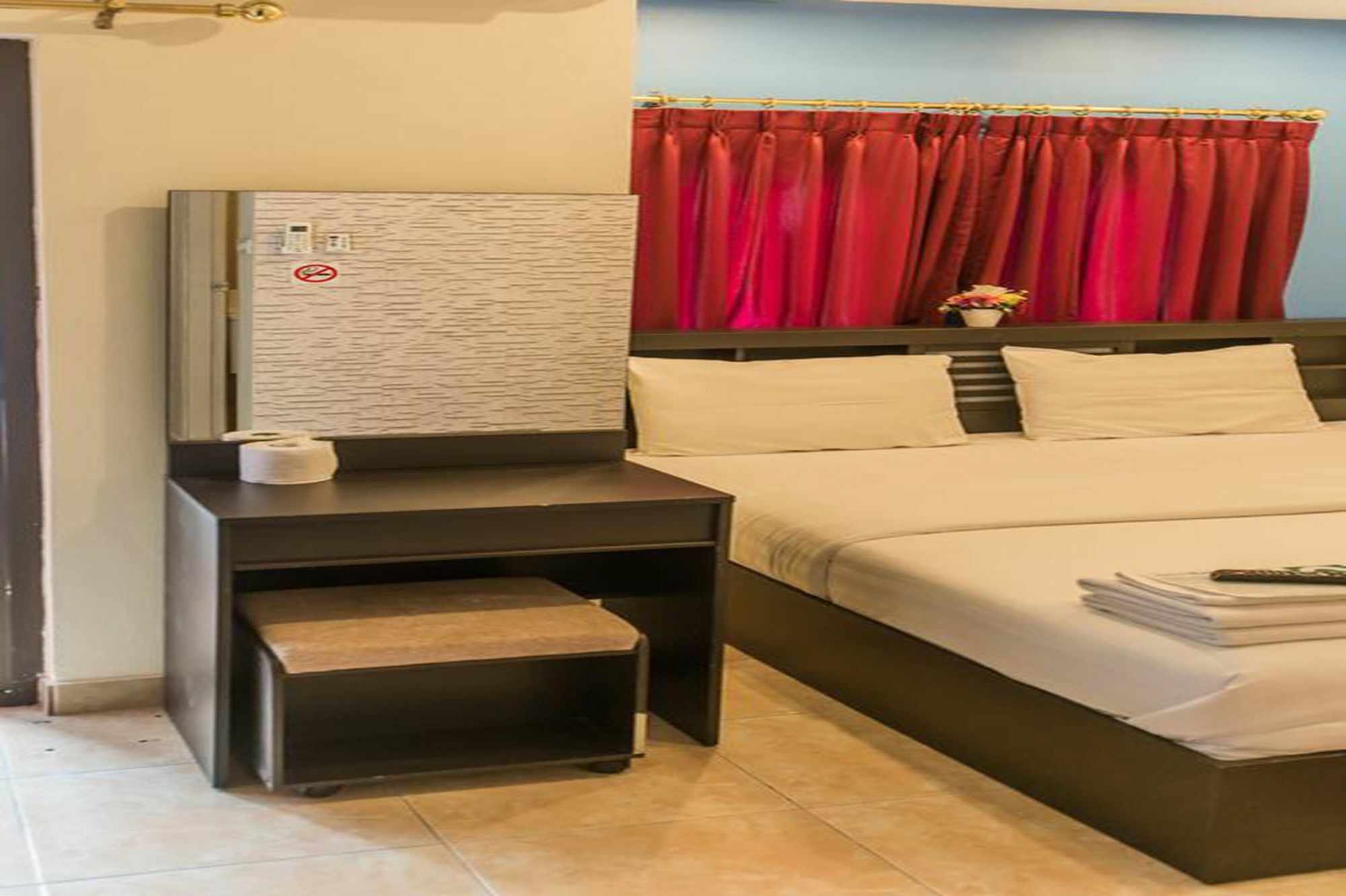Retox Game On Hotel Pattaya Exterior photo